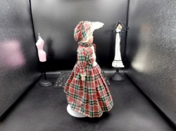 german 12 plaid dress side